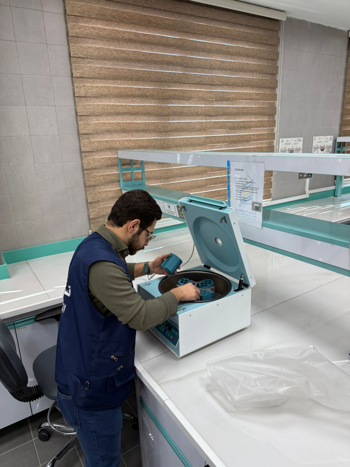 وحدة الأجهزة الطبية تُجري الصيانة الوقائية الأسبوعية لمختبر الفسلجة